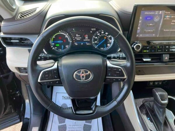 2021 Toyota Highlander Limited 4dr SUV AWD - Image 4