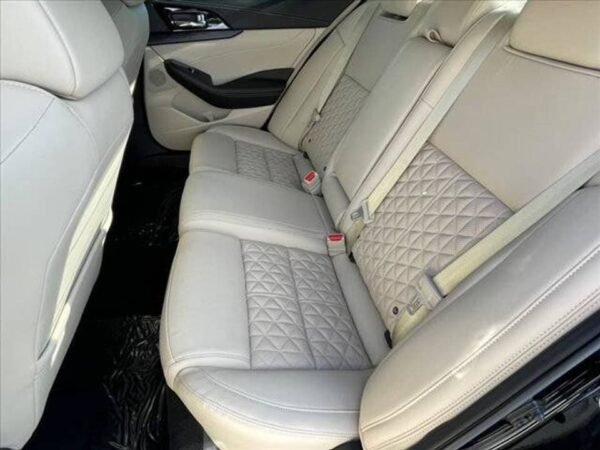 2022 Nissan Maxima 3.5 Platinum 4dr Sedan - Certified Pre-Owned - Image 3