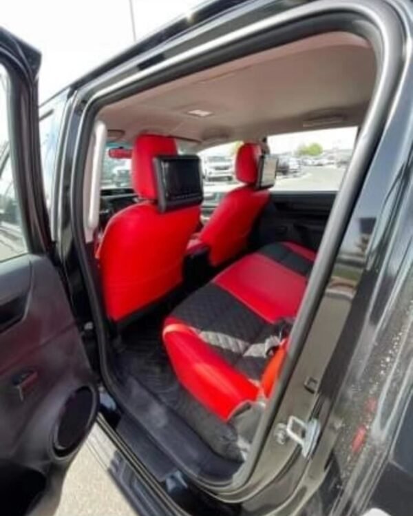 2016 Toyota Hilux 4WD - Certified Pre-Owned - Image 9