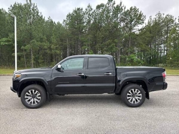 2023 Toyota Tacoma Double Cab - Certified Pre-Owned - Image 2