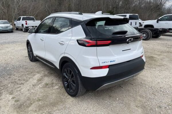 2022 Chevrolet Bolt EUV Premier 4dr Hatchback - Certified Pre-Owned - Image 8