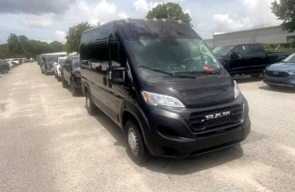 2024 Ram ProMaster Cargo Van 3500 Tradesman High Roof Luxury - Certified Pre-Owned - Image 3
