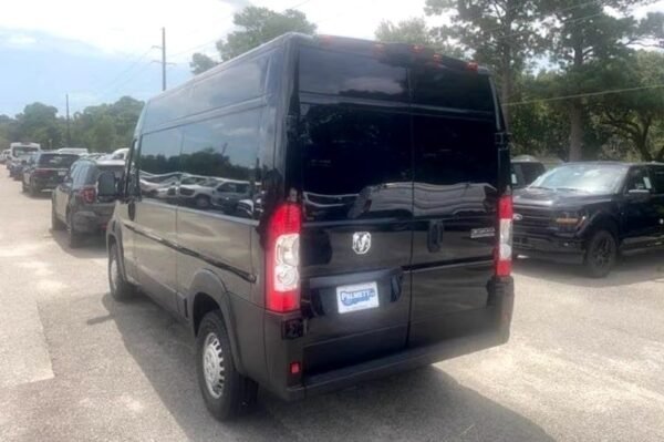 2024 Ram ProMaster Cargo Van 3500 Tradesman High Roof Luxury - Certified Pre-Owned - Image 5
