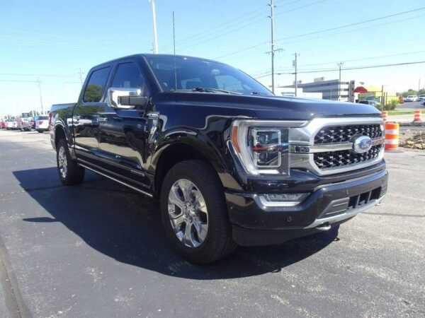2023 Ford F-150 Platinum 4dr SuperCrew - Certified Pre-Owned - Image 2