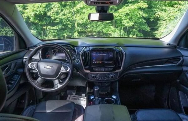 2019 Chevrolet Traverse Premier 4dr SUV - Certified Pre-Owned - Image 9
