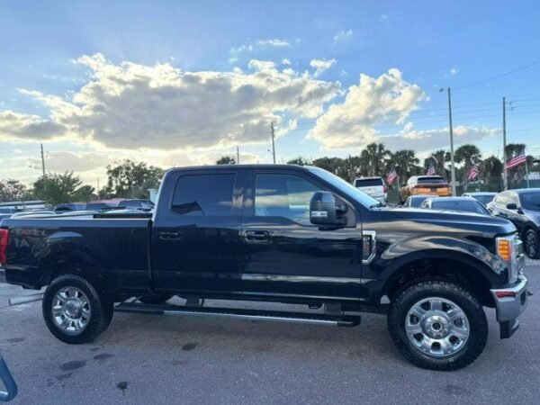 2018 Ford F-250 Super Duty Lariat 4dr - Certified Pre-Owned - Image 11