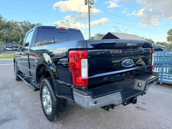 2018 Ford F-250 Super Duty Lariat 4dr - Certified Pre-Owned - Image 9