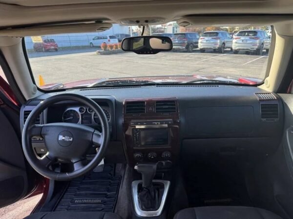 2010 HUMMER H3 Adventure 4dr - Certified Pre-Owned - Image 8