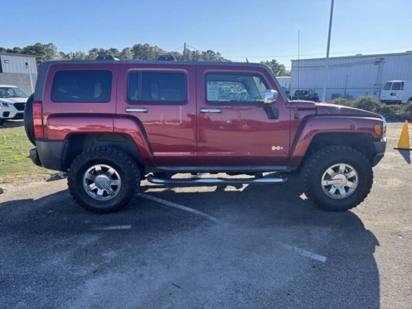 2010 HUMMER H3 Adventure 4dr - Certified Pre-Owned - Image 6