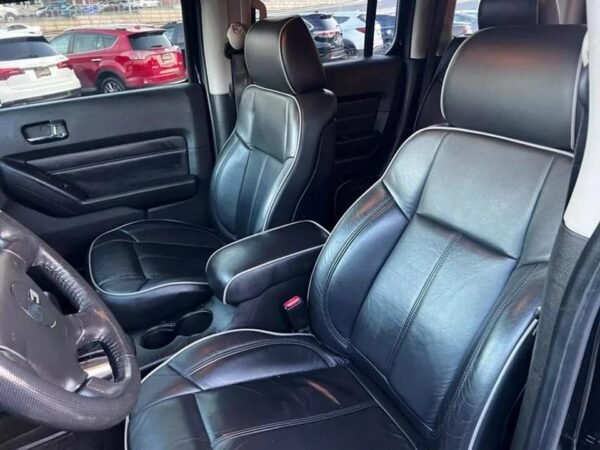 2010 HUMMER H3 Luxury 4dr - Certified Pre-Owned - Image 9