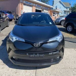 2018 Toyota C-HR XLE 4dr SUV