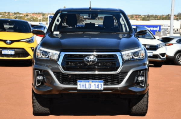 2020 Toyota Hilux (4X4) Technology - Certified Pre-Owned - Image 3