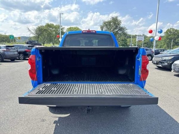 2021 Toyota Tundra SR5 4dr CrewMax 4WD SB - Certified Pre-Owned - Image 8