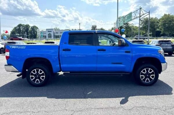 2021 Toyota Tundra SR5 4dr CrewMax 4WD SB - Certified Pre-Owned - Image 4