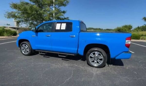 2021 Toyota Tundra SR5 4dr CrewMax 4WD SB - Certified Pre-Owned - Image 5