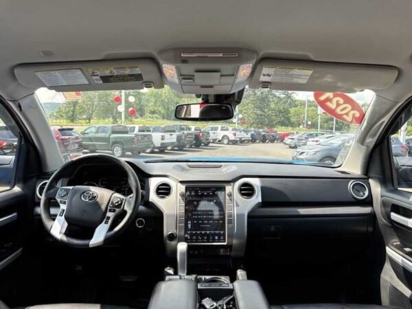 2021 Toyota Tundra SR5 4dr CrewMax 4WD SB - Certified Pre-Owned - Image 11